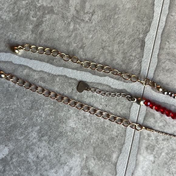 Set of 3 checkers 13-14” long delicate beaded teen layers red solver gold bundle - Picture 8 of 11